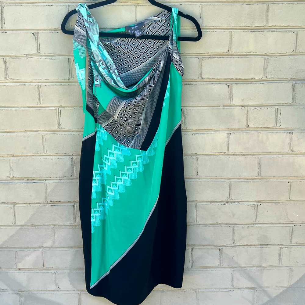EUC 100% Silk PerSe Size 4 Green and Black Knee Length Sundress
